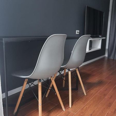 Modern Apartment Korca 3 外观 照片