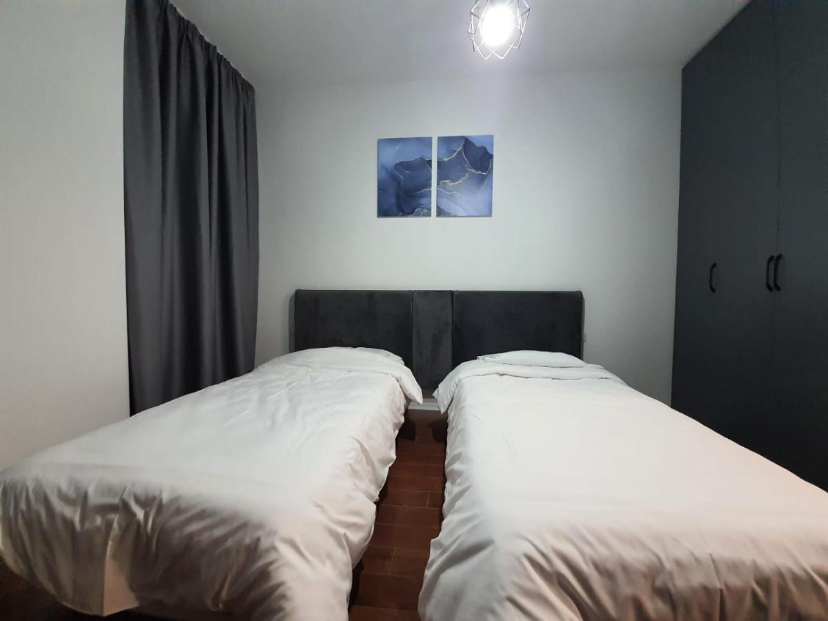 Modern Apartment Korca 3 外观 照片